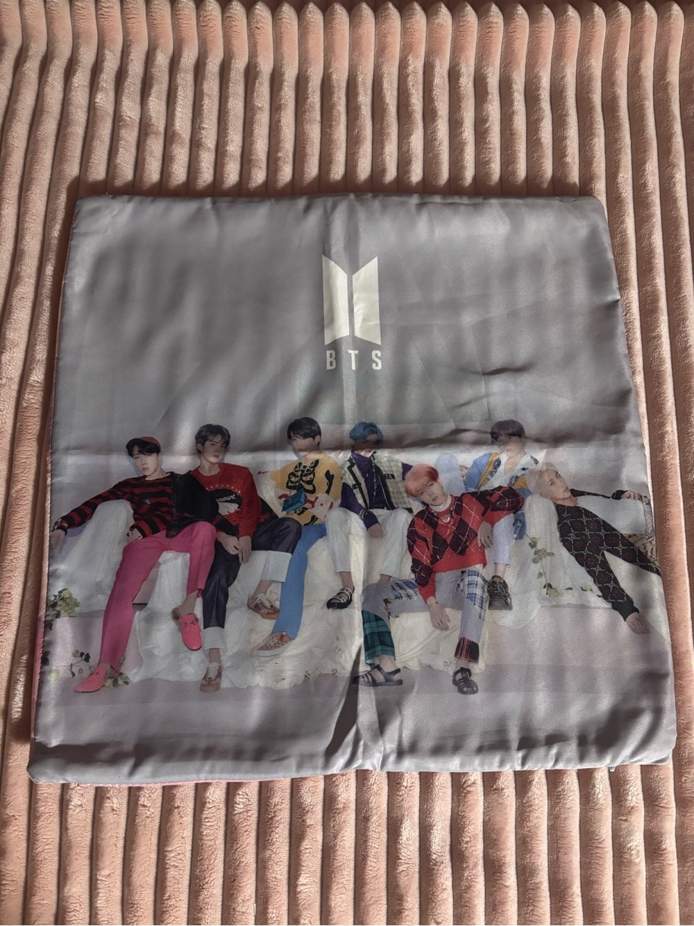 BTS pillowcase - Picture 3 of 4